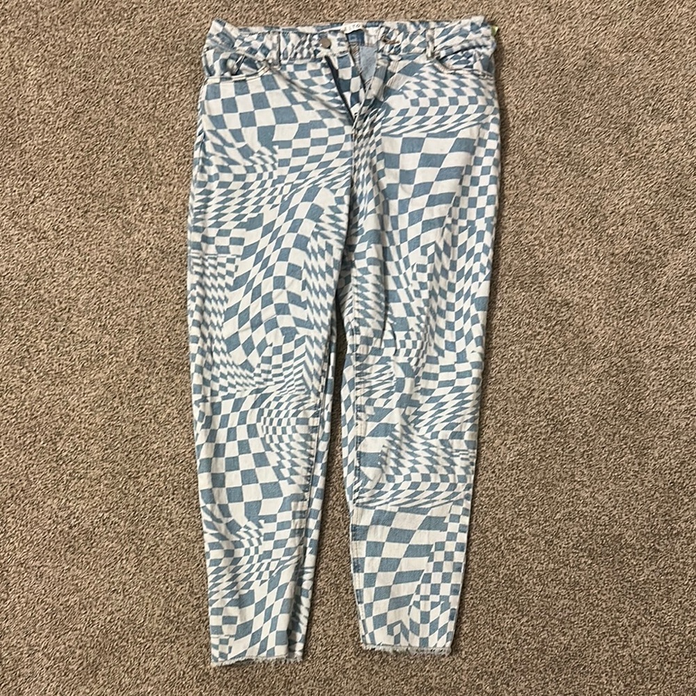 Tinseltown groovy swirling checkerboard high waist Ankle Cropped Jeans